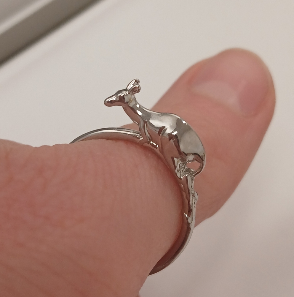 New 18k White Goldplated Kangaroo Marsupial Ring Size 8.75 Aussie